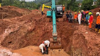 Tim SAR Perpanjang Operasi Pencarian Korban Longsor Cilacap