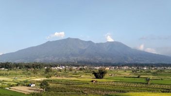 Badan Geologi: Gempa Embusan Dominasi Aktivitas Gunung Marapi