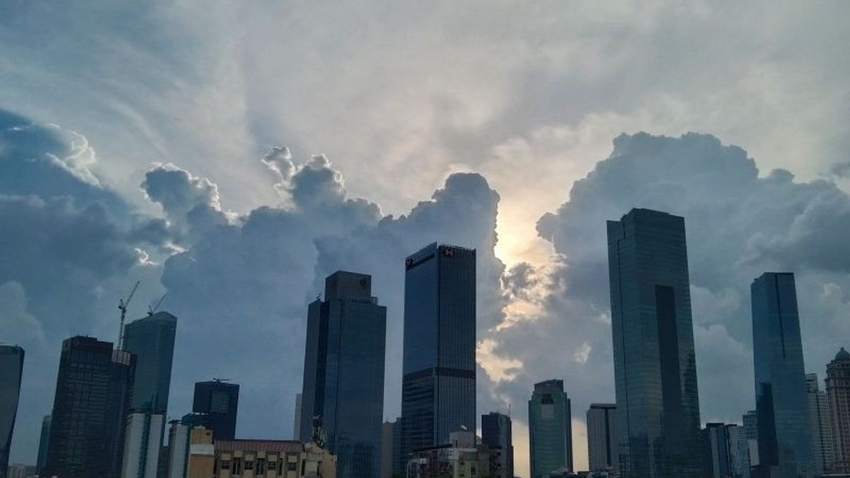 6月上旬、ジャカルタ地域の大半は曇り空でした