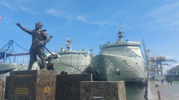 Entertaining Victims Of The Plumpang Depo Fire, The Indonesian Navy Offers To Ride Warships From Mako Kolinlamil Pier