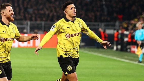 Manchester United Tertarik Tukar Sancho dengan Striker Dortmund Donyell Malen 