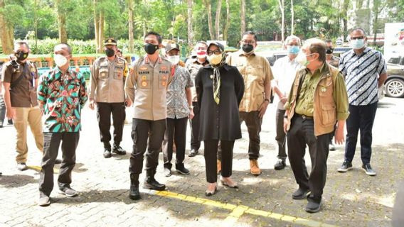 Kesulitan Penuhi Pakan Satwa Jadi Alasan Bupati Ade Yasin Bolehkan Taman Safari Beroperasi, Tapi...