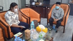 Gaji Tidak Sesuai, Guru SD di Medan Lapor ke Wakil DPRD