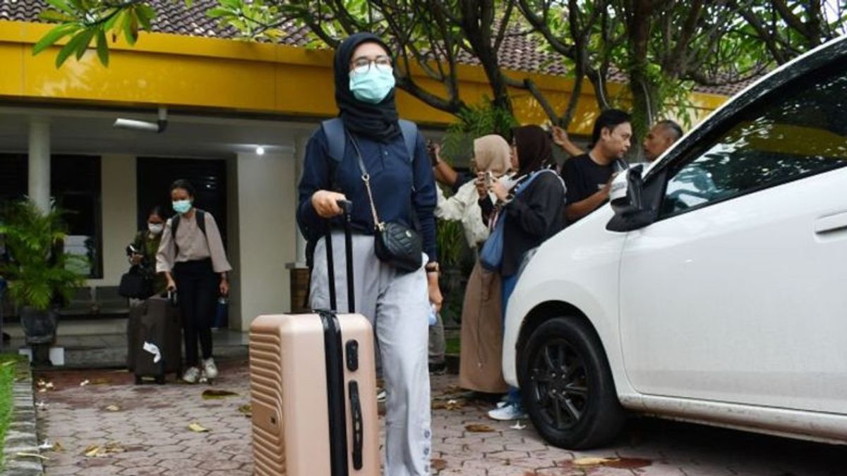 印尼反腐败委员会从 Harjono Ponorogo 医生医院的主任处查获价值数百万的豪华手表和 BMW、Rubicon 等汽车