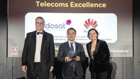 ina Indosat remporte 4 prix internationaux pour l'innovation numérique et l'IA