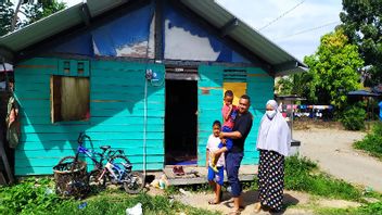 The Story Of Rian, A Tsunami Victim In Aceh, 16 Years Of Staying In A Shelter Which Is Often Flooded