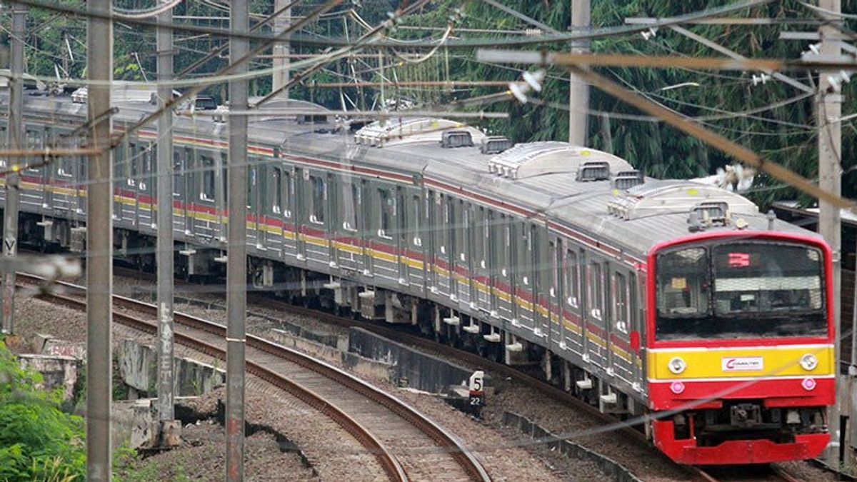 Rangkasbitung KRL Hit by Stone 2 Times in One Night, Glass Breaks on Kebayoran Line to Tigaraksa 
