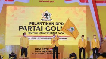 Lantik Manager De DPD Golkar NTB, Airlangga Hartarto Demande Aux Cadres D’aider Le Gouvernement à Surmonter La Pandémie