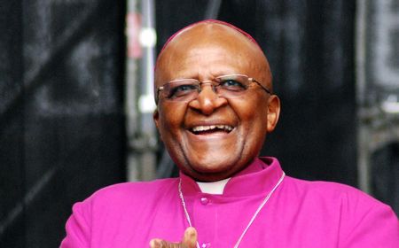 Aquamasi, Alternatif Hijau Kremasi yang Dipilih Mendiang Uskup Agung Desmond Tutu