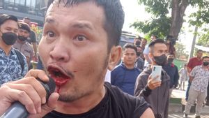 Gigi Aktivis Nicho Silalahi 'Rontok' Dipukul Aparat, Chusnul Terima Kasih ke Polisi Sembari Ingatkan Kasus Perempuan Kalimantan Dijual ke China 