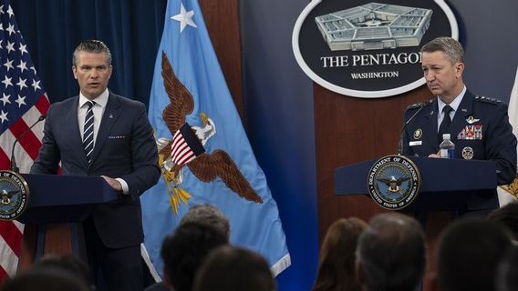 Iran Disepelekan Menhan Hegseth, Demokrat: Tapi AS Kerahkan Banyak Alat Tempur ke Timteng?
