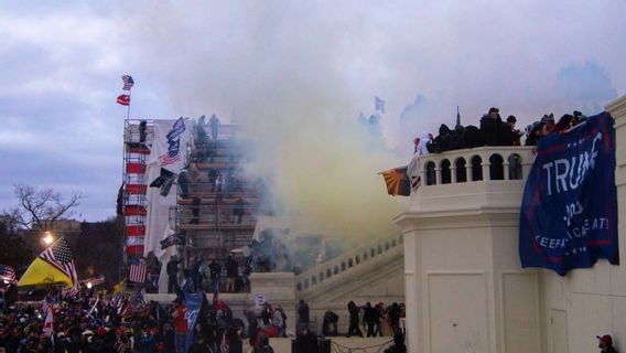 Terungkap, Kepolisian Capitol Hill Diperintahkan Tidak Menggunakan Kekuatan Mematikan saat Kerusuhan 6 Januari