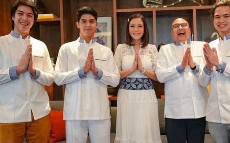 Maia Estianty, Suami dan 3 Anaknya Rayakan Hari Kedua Lebaran, Kompak Kenakan Baju Putih dengan Aksen Batik