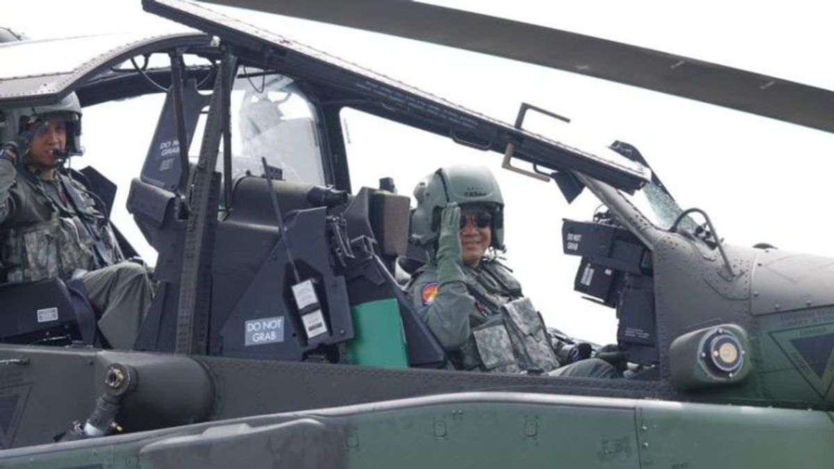 KSAD Jenderal Dudung Jajal Helikopter Serbu Apache Buatan AS: Luar Biasa