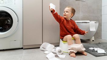 頻繁に起こる、食事後にBABをする子供は正常ですか、それとも医学的にですか?