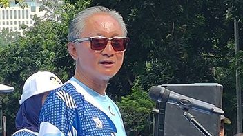Le ministre de la PU a ajouté des poids lourds pour ouvrir des routes fermées suite à des inondations et des glissements de terrain à Sumatra