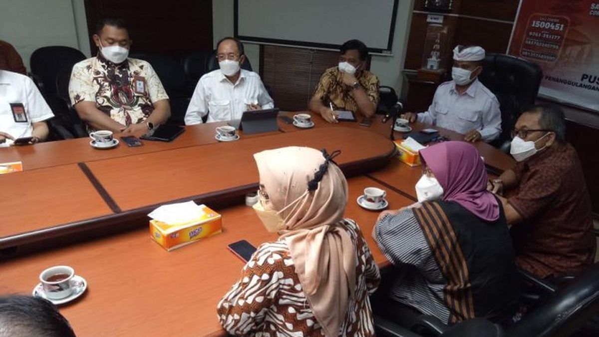 Kemenko Marves & Kemenparekraf Awasi Penerapan Kebijakan Bebas Karantina untuk PPLN di Bali 