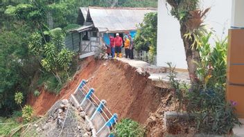 チアンジュールの5つの小地区が洪水と土砂崩れに見舞われた