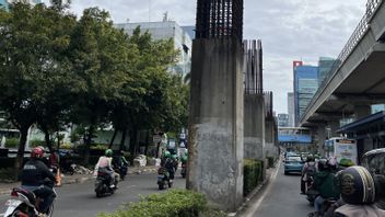20年もの間、モノレール支柱が腐食していると評価され、DKI D DPRDは解体を支持