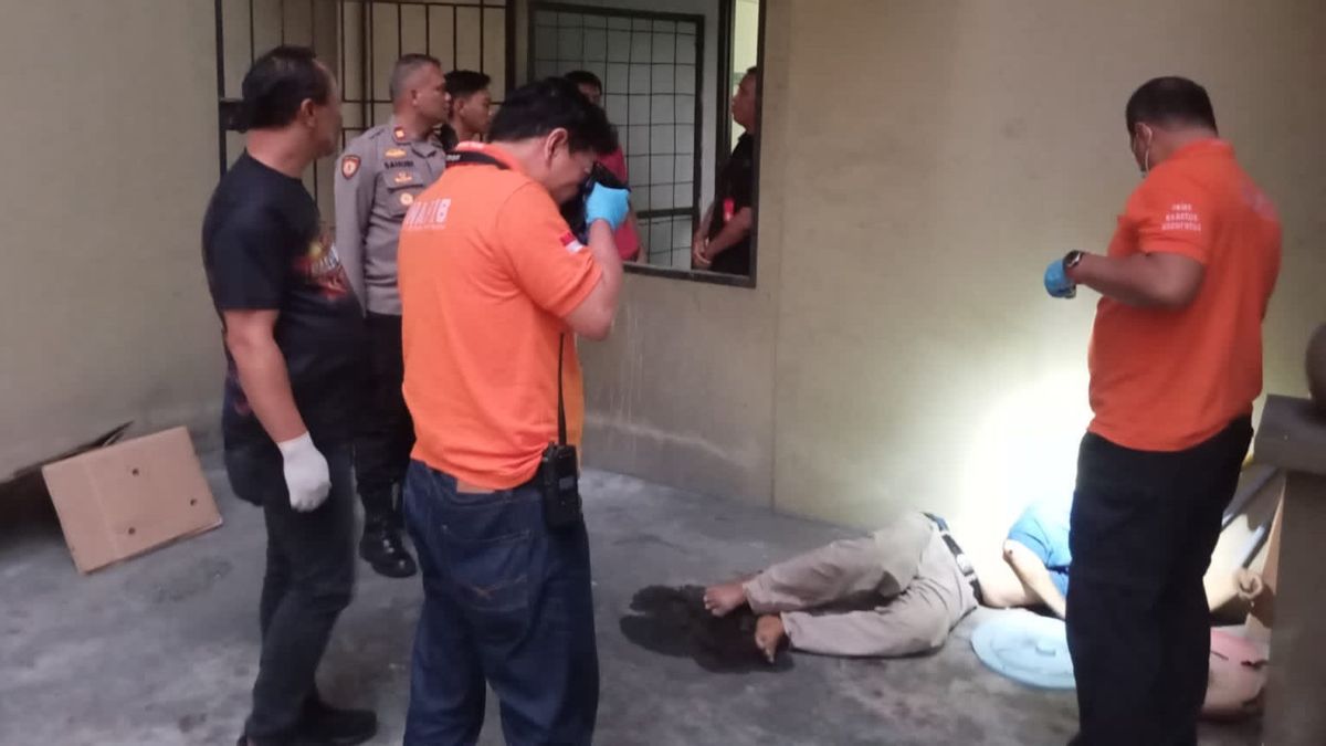 Lansia Ditemukan Tewas Misterius di Samping Tempat Sampah Apartemen Mediterania Palace Residence Kemayoran