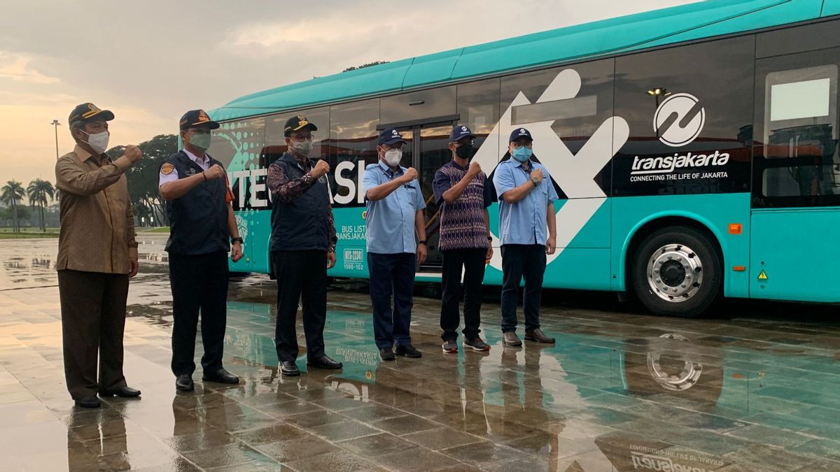 30 Bus Listrik Transjakarta Resmi Beroperasi, Anies: Hari Bersejarah Sistem Transportasi di Jakarta