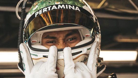  クールなアビス!ショーン・ジェラエル、F1カークリスマスプレゼントをプレゼント