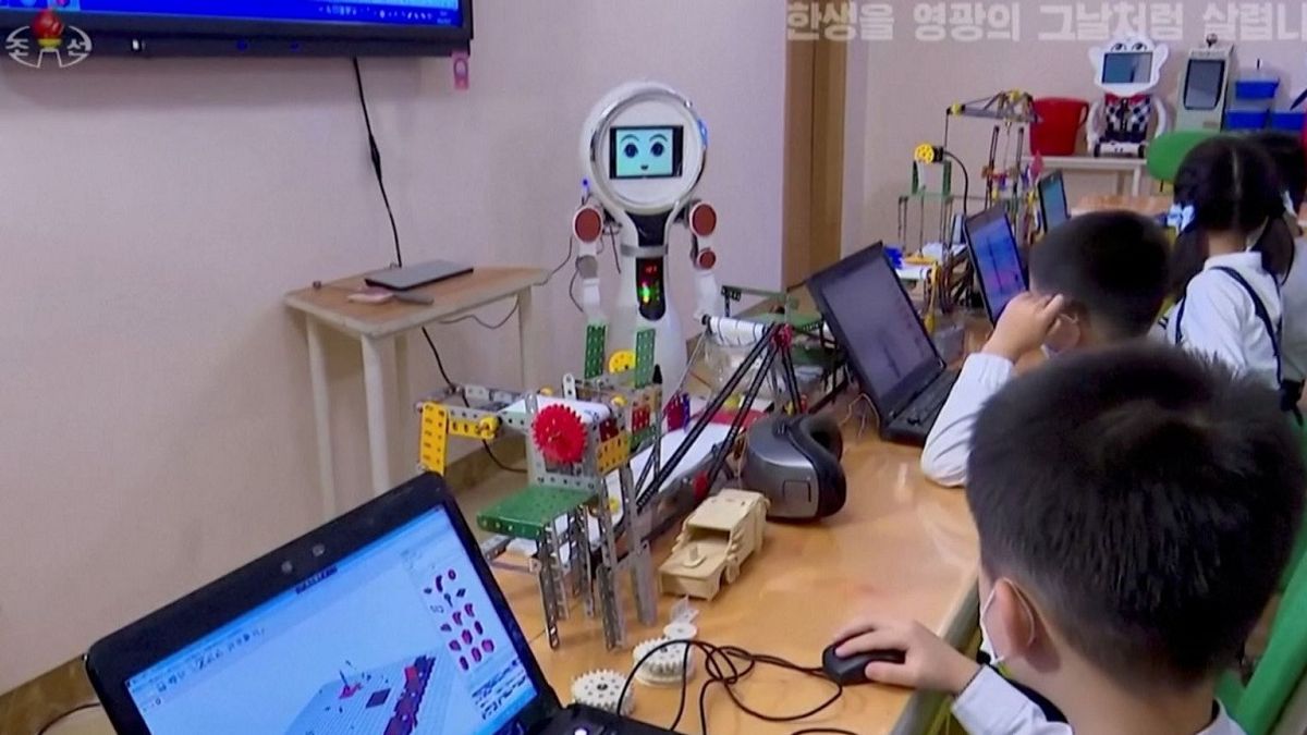 金正恩，朝鲜用机器人数学到英语学习 