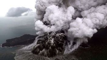 احتمال حدوث تسونامي ، BPBD Lebak يحث سكان الساحل على توخي الحذر بشأن ثوران بركان جبل أناك كراكاتاو