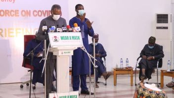 وزير الخارجية النيجيري جيفري أونيياما إيجابي لـ COVID-19