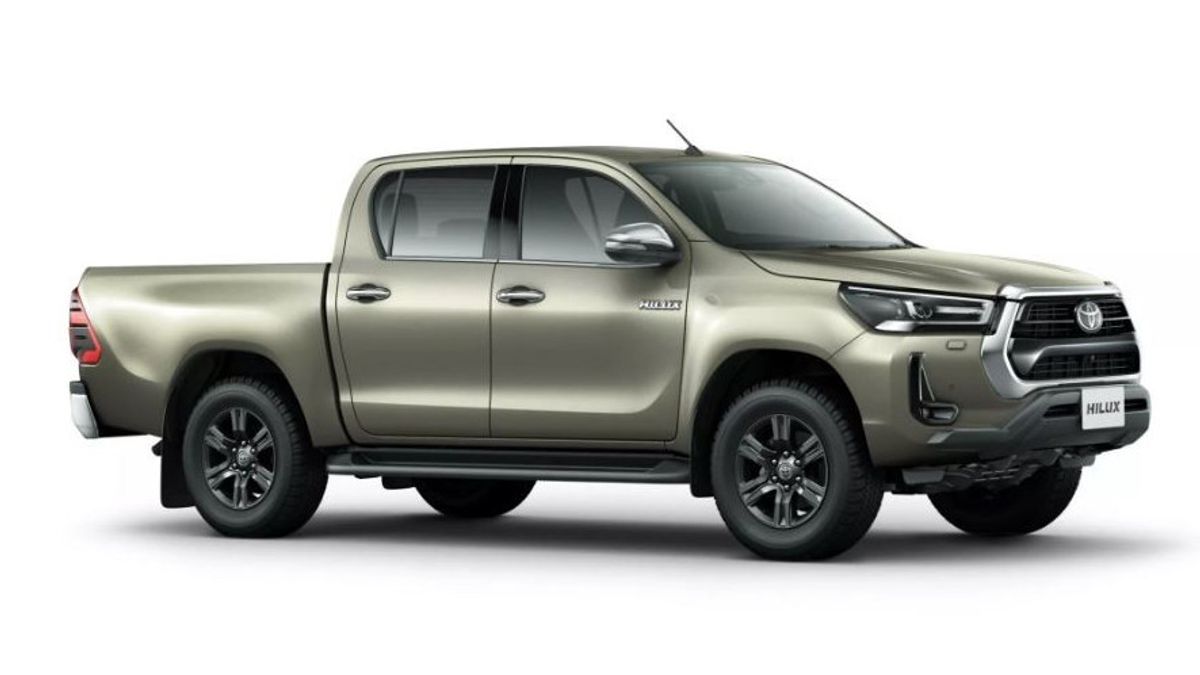 Toyota Hilux di Jepang Mendapatkan Fitur Kamera Panoramik