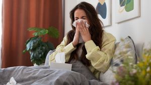 Bersin-bersin Setelah Bangun Tidur, Menurut Ahli Alergi Disebabkan 4 Faktor Berikut Ini