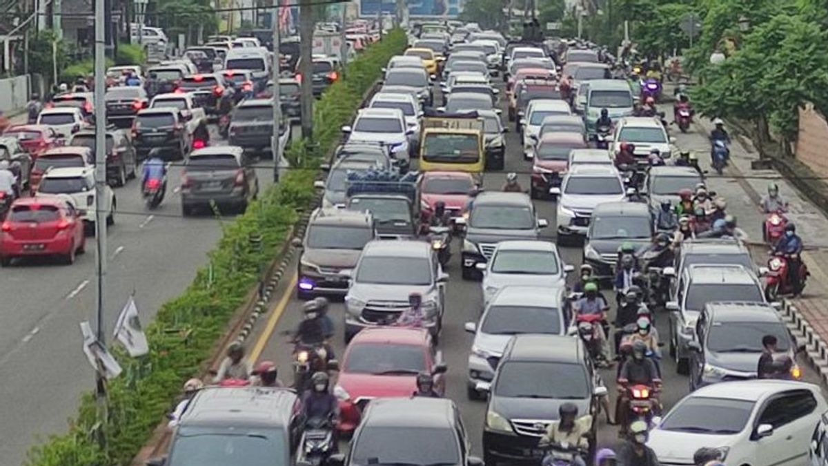 PDIP Criticizes Jakarta's Odd-Even Expansion To 25 Points