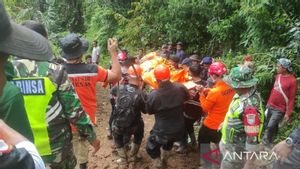 ベネルメリアアチェの地滑り、2人が死亡