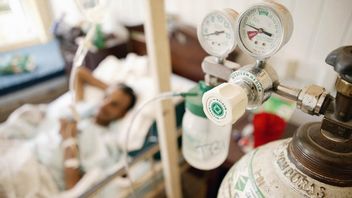 النظام العسكري في ميانمار يصادر 100 أسطوانة أكسجين طبية مستوردة من قبل الجمعيات الخيرية