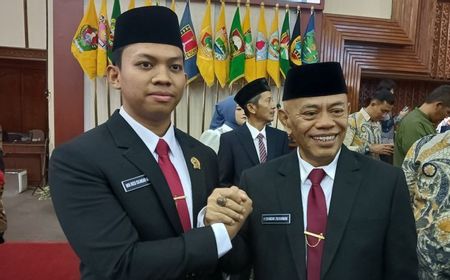 Ayah dan Anak Dilantik Jadi Anggota DPRD Jateng