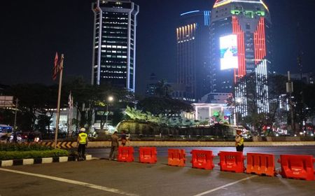 Pollisi Tutup Jalan di Kawasan Patung Kuda Jelang Gala Dinner ISF 2024