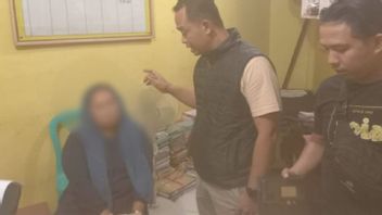 ケリンチ・リージェンシーからマレーシアに不法移民労働者を配布した人身売買業者を逮捕する警察
