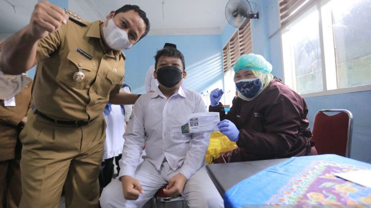 La Vaccination COVID Pour Les Enfants Après 6 à 11 Ans à Tangerang A Atteint 9 619 Sur Un Total De 186 349