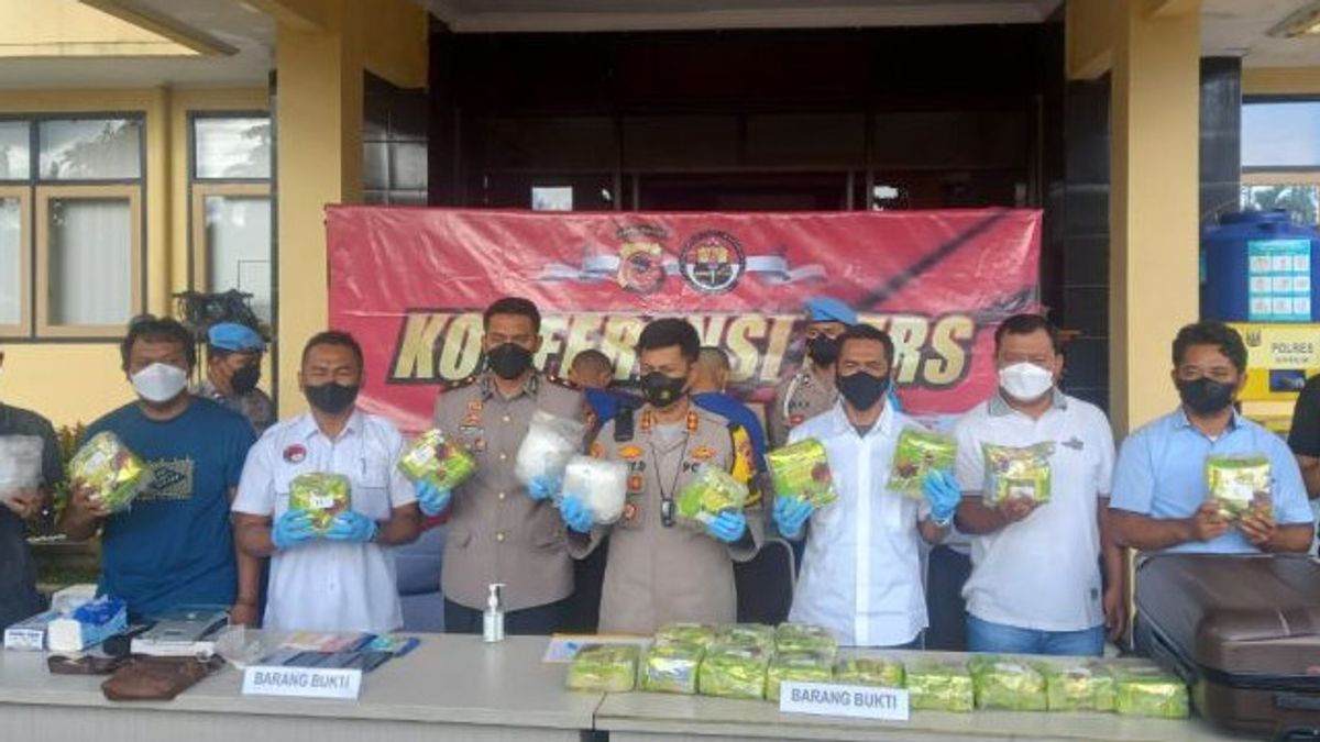 Dua Pemilik Sabu 24,47 Kg yang Ditangkap di Sukabumi Jaringan Antarpulau, Terancam Hukuman Seumur Hidup