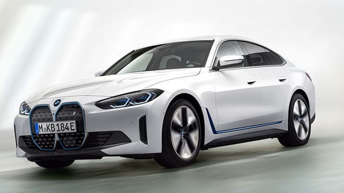 BMW Recalls I4 And IX Electric Cars In Europe Due To Battery Fire Potential