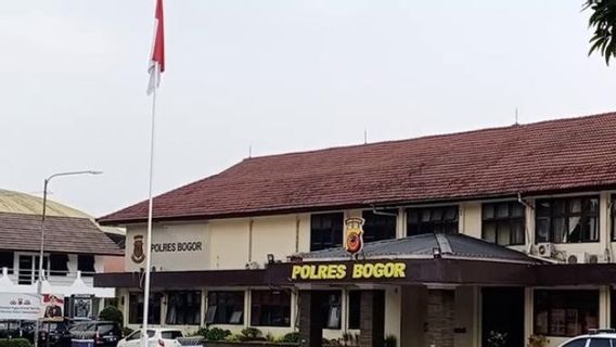 Après un rapport au KPAI, Attila Syach a maintenant été BAP au poste de police de Bogor en raison de l’affaire d’enlèvement d’enfant