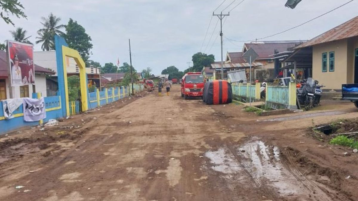 La période d’intervention d’urgence aux inondations aériennes à Ternate a été officiellement prolongée