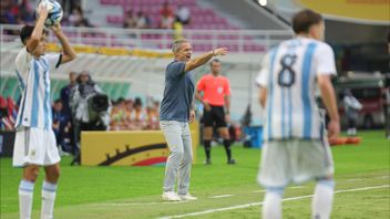 جاكرتا - لا يزال مدرب منتخب الأرجنتين تحت 17 عاما فخورا على الرغم من توقف خطوات الفريق في الدور نصف النهائي من كأس العالم تحت 17 عاما 2023
