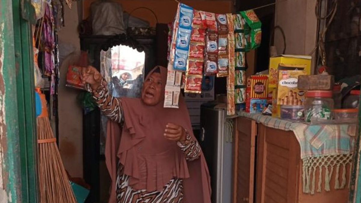 Teriak Ibu-ibu Pemilik Warung di Cibubur Saat Kalung Emasnya Dijambret, Pelaku Kabur dan Jatuh dari Motornya