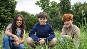 Dominic McLaughlin, Arabella Stanton, And Ala Tackle Stout Become New Harry Potter!