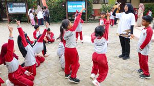 Prabowo Luncurkan Sekolah Rakyat, Kemampuan Literasi Anak-Anak di IKN Meningkat