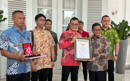 Pramono Anung Terima Rekor MURI Sterilisasi Kucing Terbanyak 