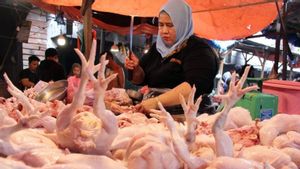 Harga Bawang Merah Rp39.037 per Kg, Daging Ayam Rp35.658 per Kg