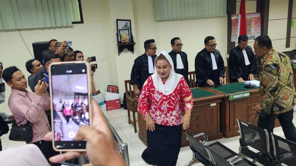 Mantan Wali Kota Semarang Mbak Ita Dituntut 6 Tahun Penjara, Suaminya 8 Tahun Bui