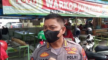 Un Conducteur D’Angkot à Medan Qui S’est échappé A Sauté Dans La Rivière Après Avoir été Heurté Par Un Motocycliste Se Rend à La Police